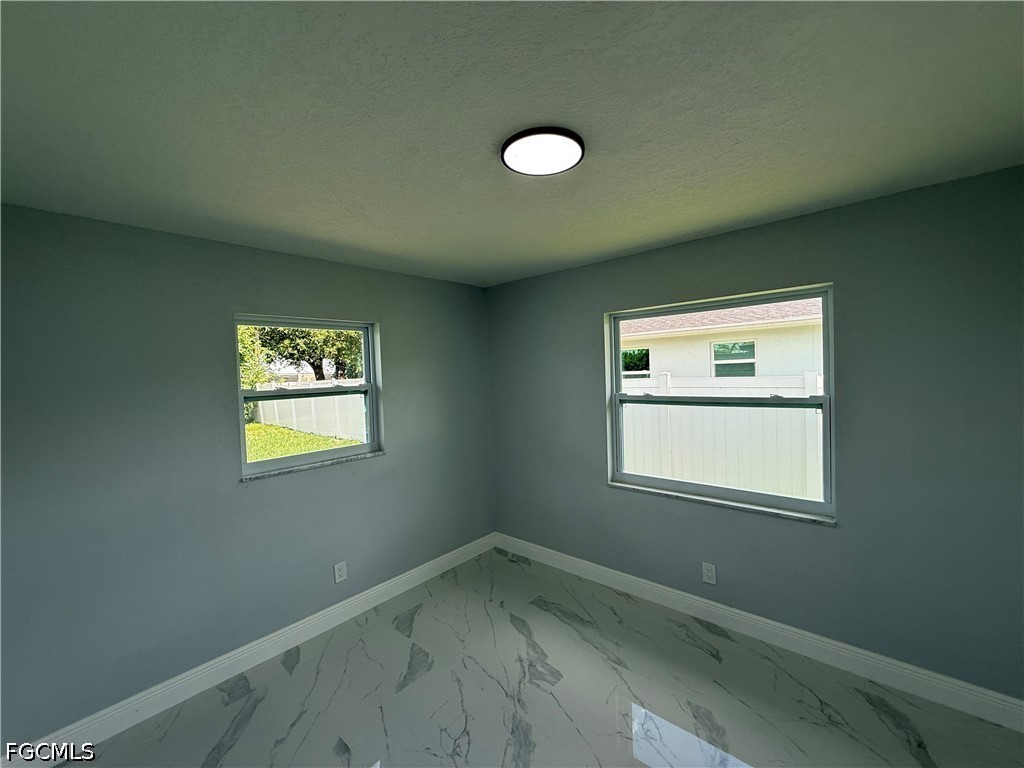 2008 Lotus Road Fort Myers, FL 33905 - Photo 20 of 29 Gallery Image 20
