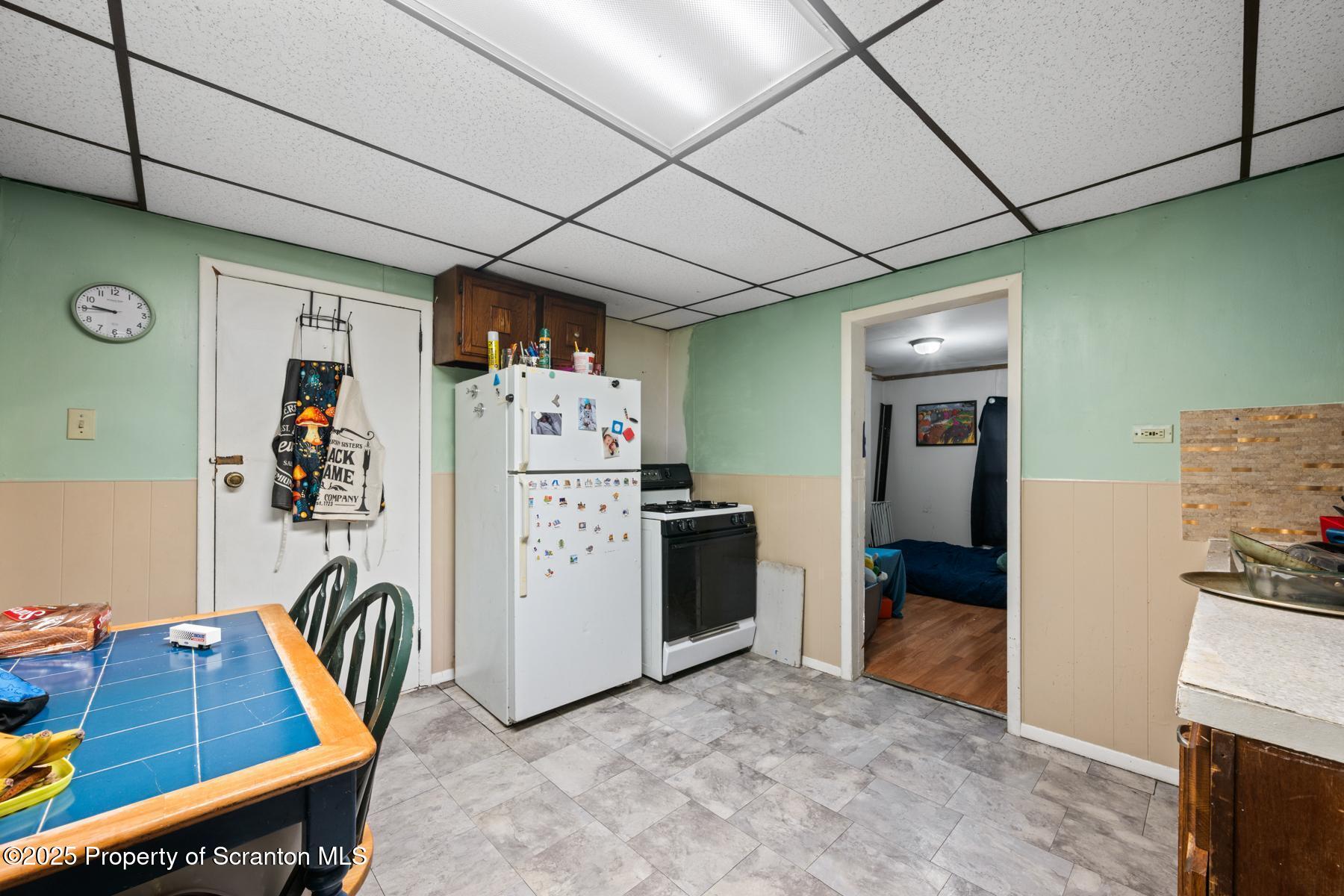 1024 South Webster Avenue Scranton, PA 18505 - Photo 31 of 38 a workspace with furniture and window