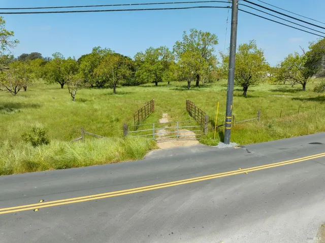 a house view with a outdoor space