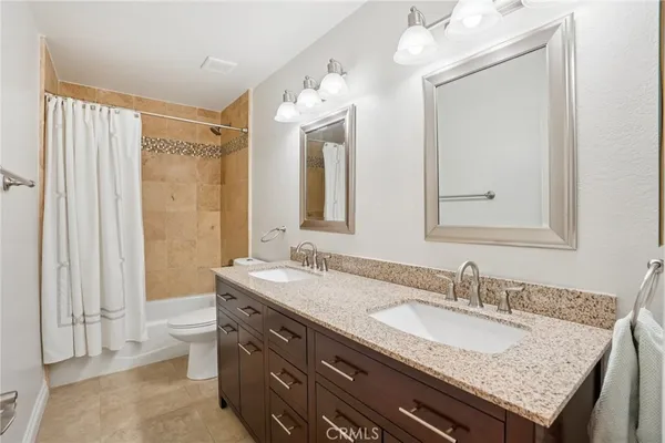 $1,189,000 | 2007 Carnegie Lane, Unit B, Redondo Beach, CA 90278