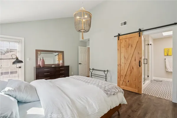 $1,189,000 | 2007 Carnegie Lane, Unit B, Redondo Beach, CA 90278