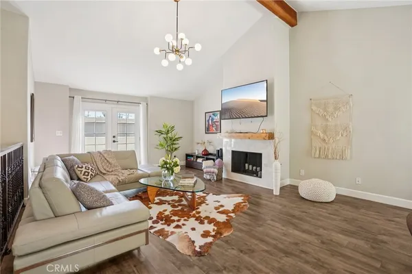 $1,189,000 | 2007 Carnegie Lane, Unit B, Redondo Beach, CA 90278