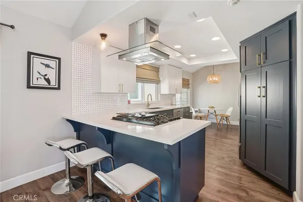 $1,189,000 | 2007 Carnegie Lane, Unit B, Redondo Beach, CA 90278