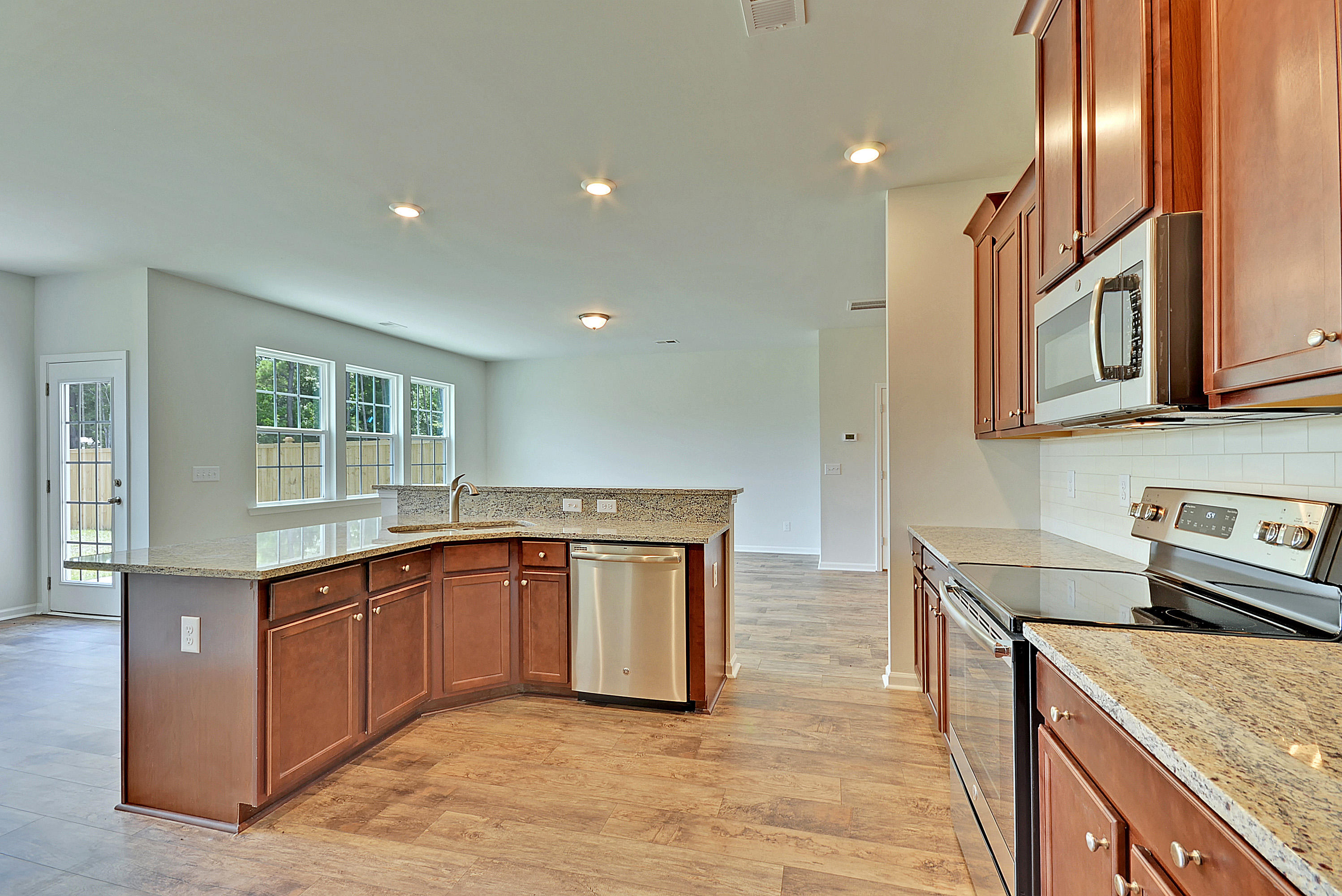 1906 Sweetfern Road Hanahan, SC 29410 - Photo 14 of 40 DSC_0369_DSC_0375 copy