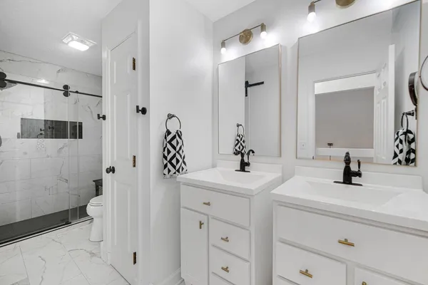 $310,000 | 607 Weatherwood Lane, Valparaiso, IN 46383