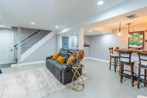 $310,000 | 607 Weatherwood Lane, Valparaiso, IN 46383