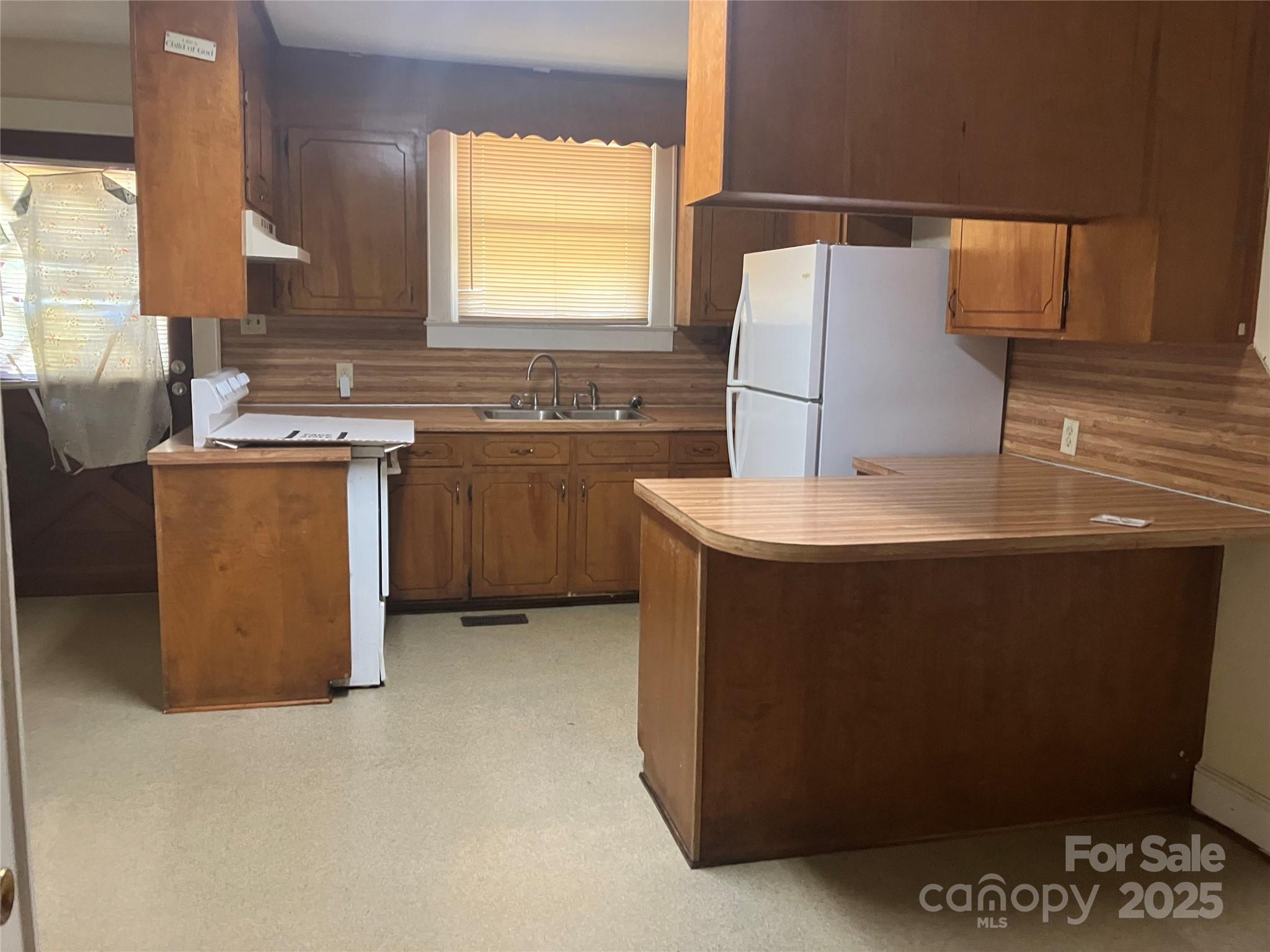 1105 East Main Street Albemarle, NC 28001 - Photo 3 of 9