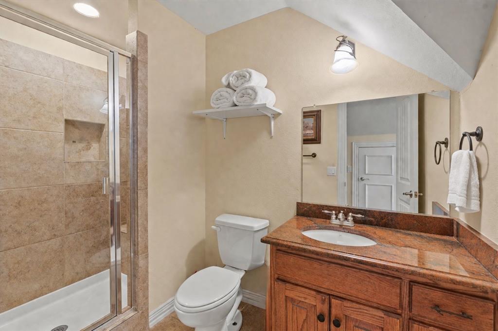 7320 Sandy Lake Road Quinlan, TX 75474 - Photo 29 of 38 upstairs full bath