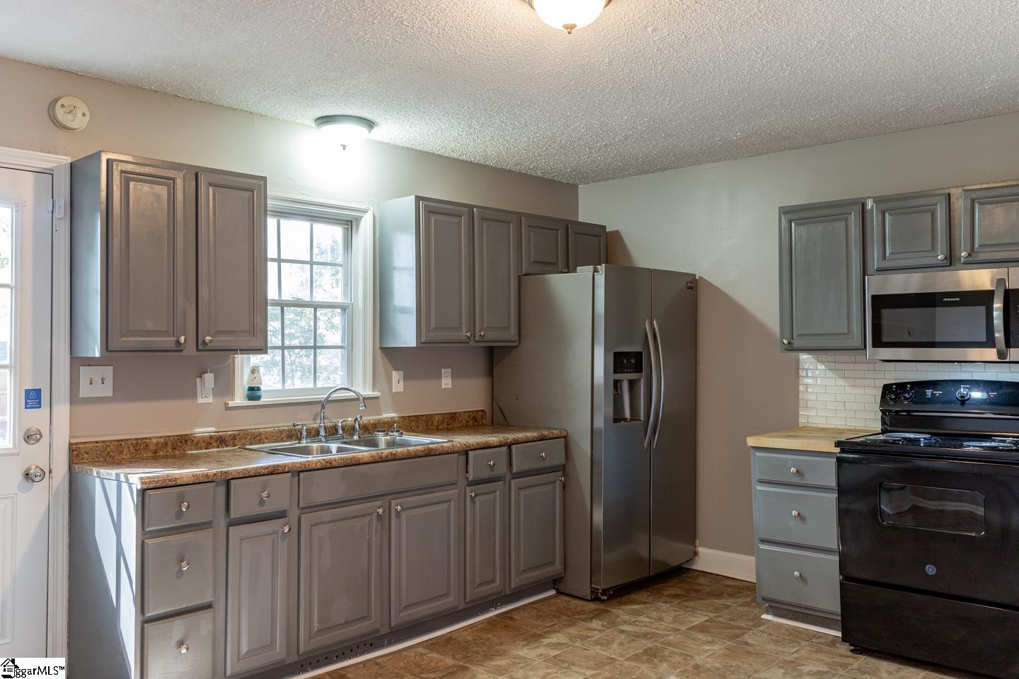 109 Verner Springs Road Greenville, SC 29609 - Photo 8 of 13 Gallery Image 8