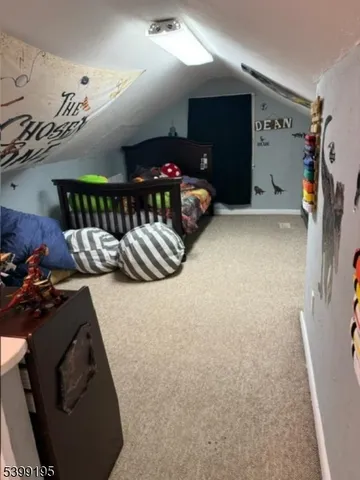 a view of livingroom with furniture