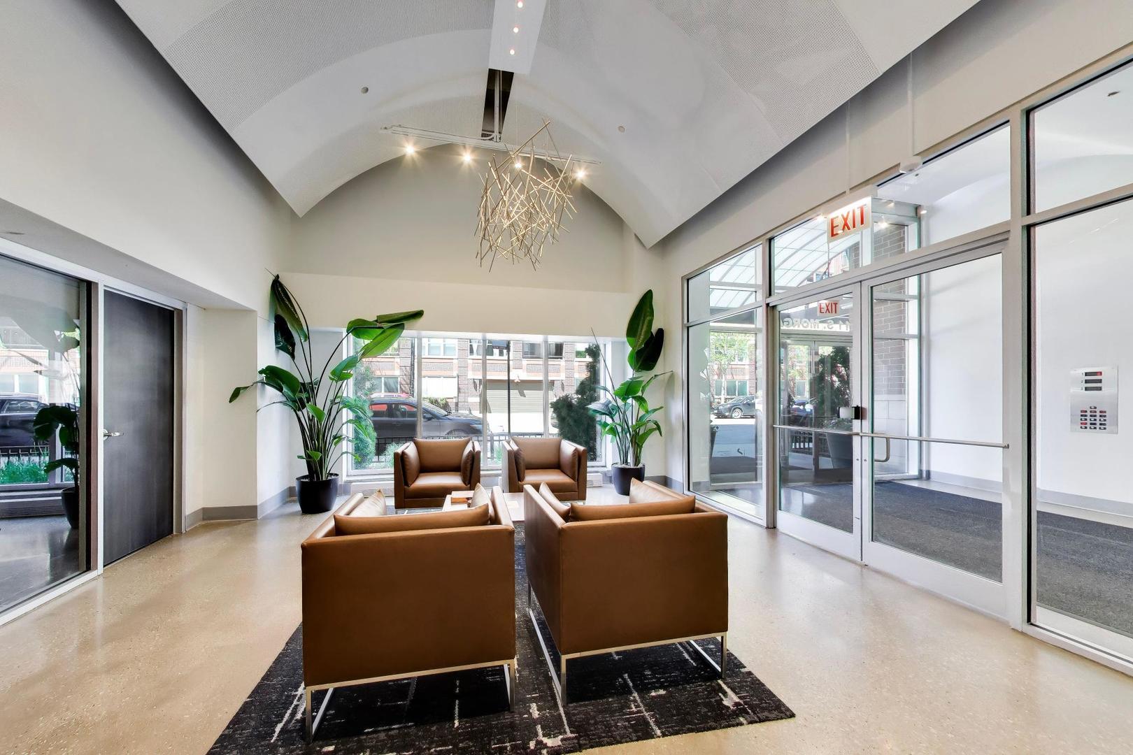 111 South Morgan Street, Unit 620 Chicago, IL 60607 - Photo 4 of 33