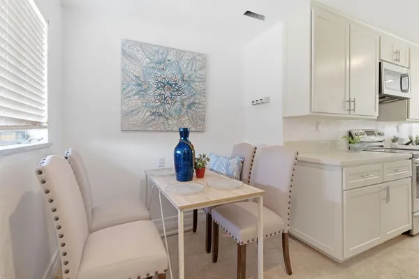 $500,000 | 143 West Beverly Place, Tracy, CA 95376