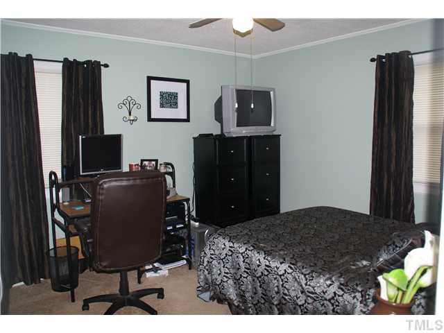 1720 Green Pace Road Zebulon, NC 27597 - Photo 11 of 12 Gallery Image 11