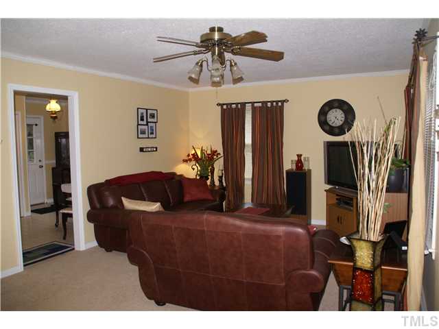 1720 Green Pace Road Zebulon, NC 27597 - Photo 6 of 12 Gallery Image 6
