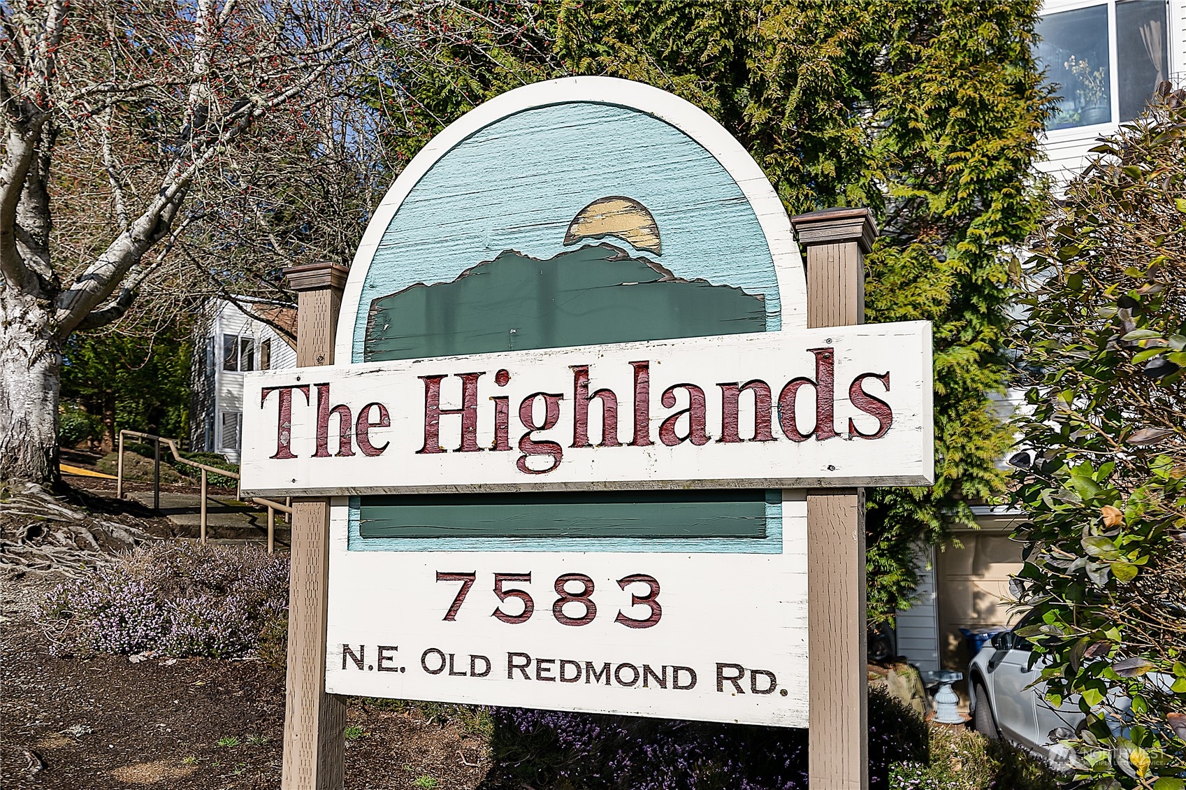 7583 Old Redmond Road, Unit A301 Redmond, WA 98052 - Photo 3 of 25 a street sign on a pole on a street