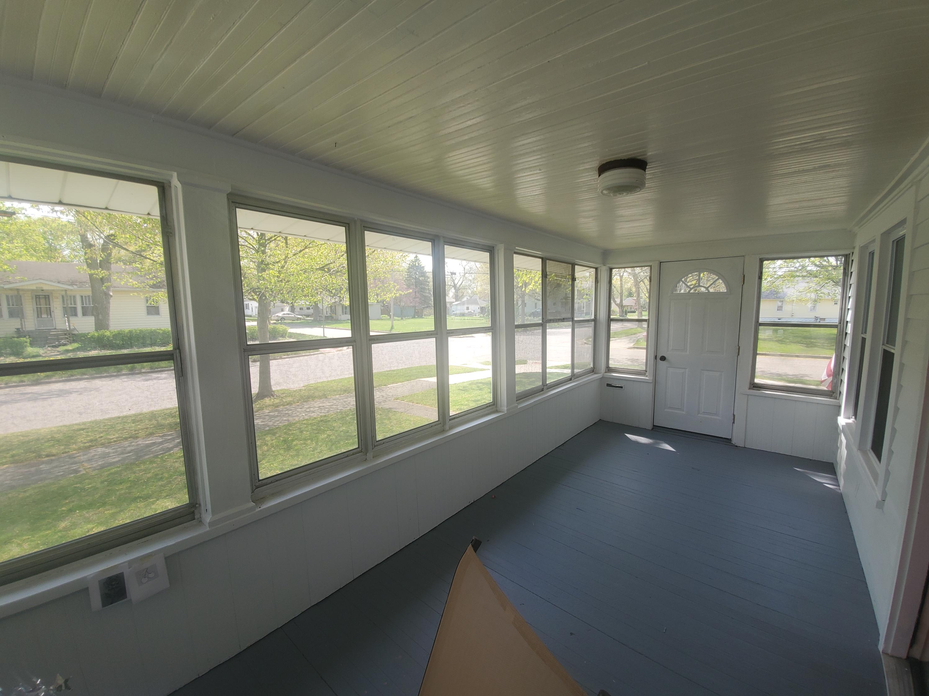 527 South Hooker Avenue Three Rivers, MI 49093 - Photo 10 of 15 20210427_122115