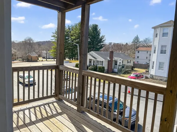 $2,600 | 247 Pilgrim Avenue, Unit 3, Worcester, MA 01604