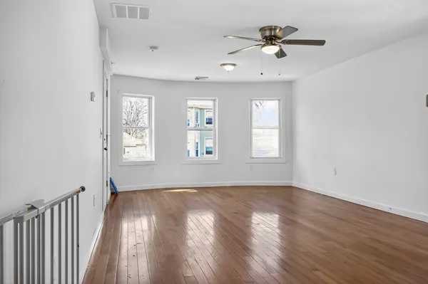 $2,600 | 247 Pilgrim Avenue, Unit 3, Worcester, MA 01604