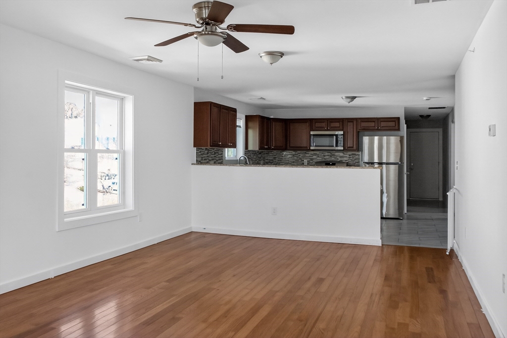 247 Pilgrim Avenue, Unit 3 Worcester, MA 01604 - Photo 3 of 16