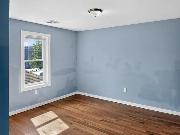 $2,600 | 247 Pilgrim Avenue, Unit 3, Worcester, MA 01604