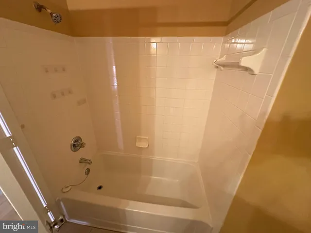 $2,000 | 11445 Deepwood Drive, Unit 182C, Bowie, MD 20720