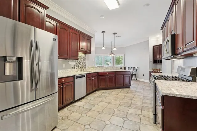 $460,000 | 424 Laurelleaf Lane, Covington, LA 70433