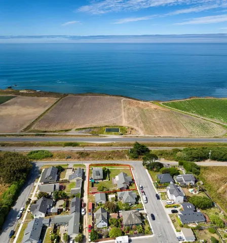 $1,575,000 | 2 3rd Avenue, Davenport, CA 95017