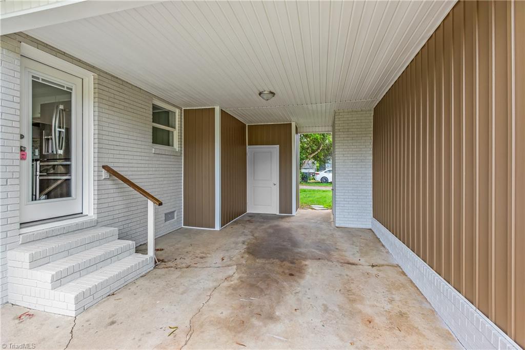 2305 Friends Avenue High Point, NC 27260 - Photo 3 of 26