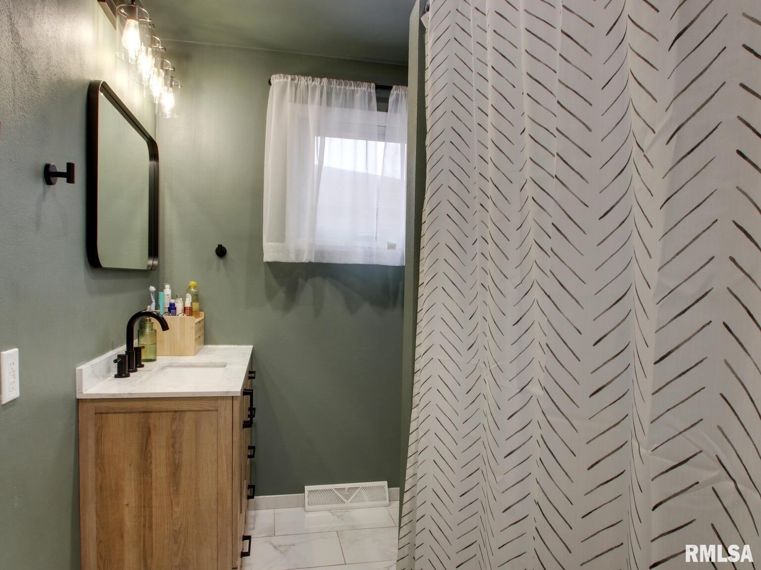 1213 South 24th Street Quincy, IL 62301 - Photo 22 of 29