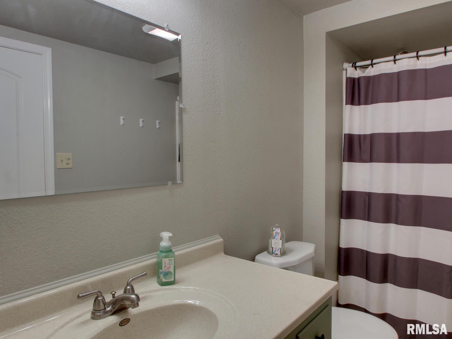 1213 South 24th Street Quincy, IL 62301 - Photo 23 of 29