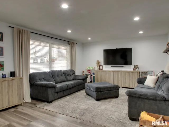 $219,900 | 1213 South 24th Street, Quincy, IL 62301