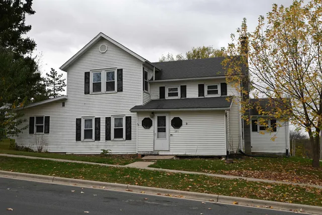 $144,500 | 301 South Galena Street, South Wayne, WI 53587