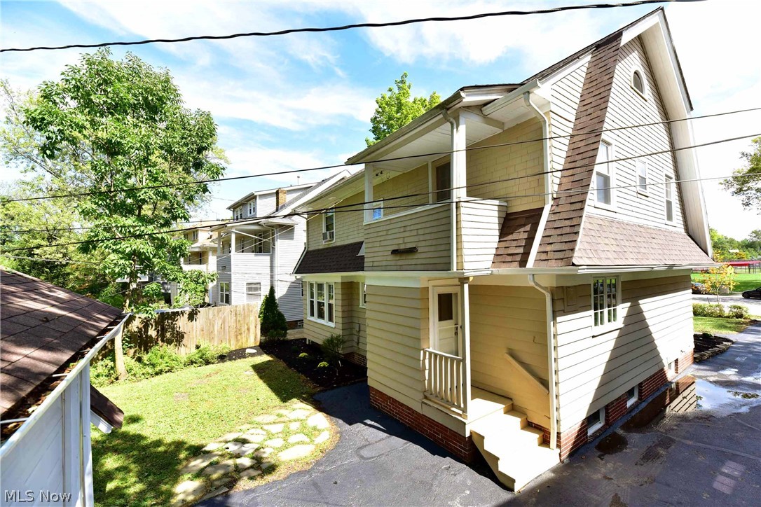 3140 Woodbury Road Cleveland, OH 44120 - Photo 34 of 35
