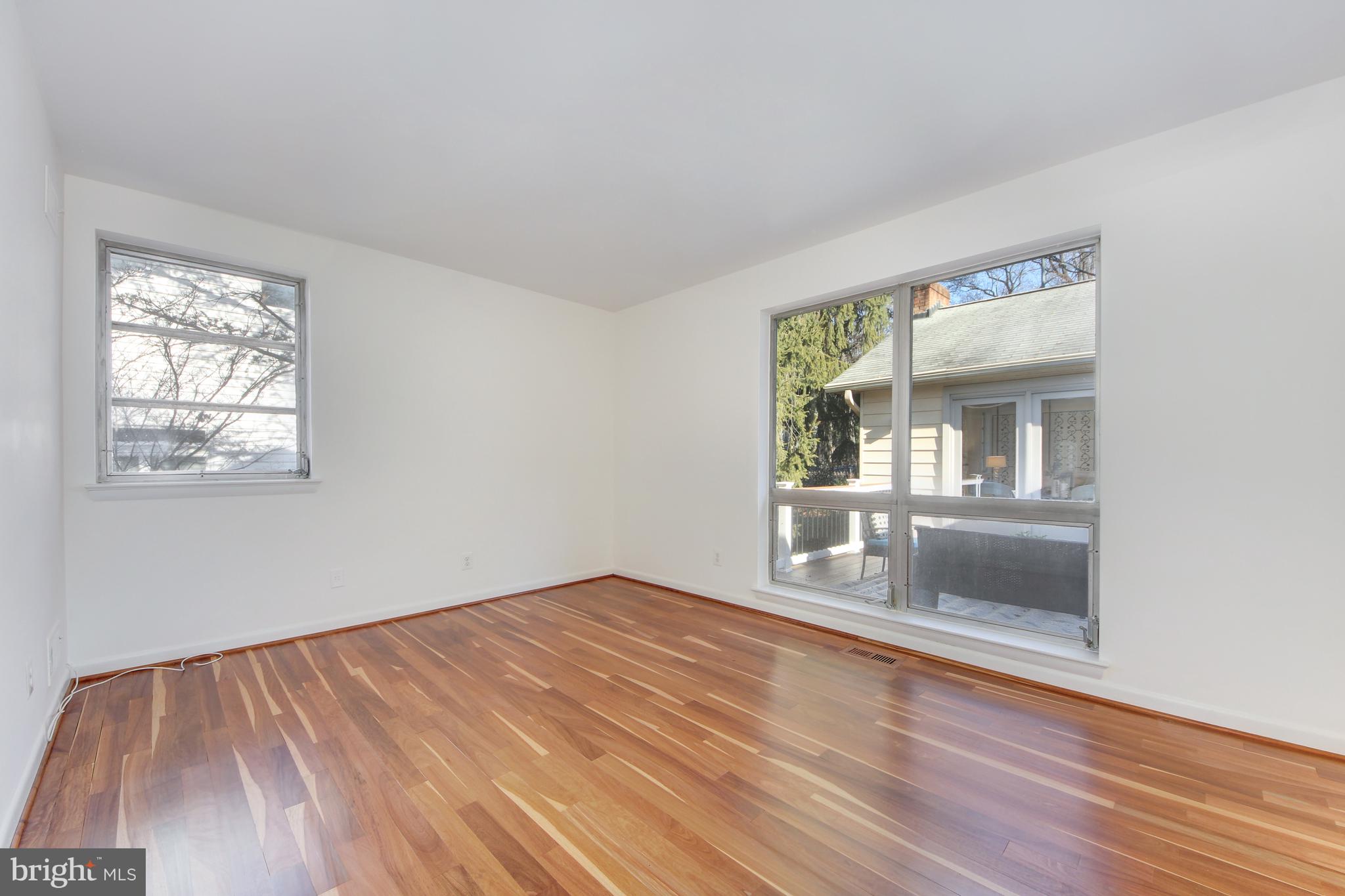5814 MacArthur Boulevard Northwest Washington, DC 20016 - Photo 8 of 31 Guest bedroom has much natural light