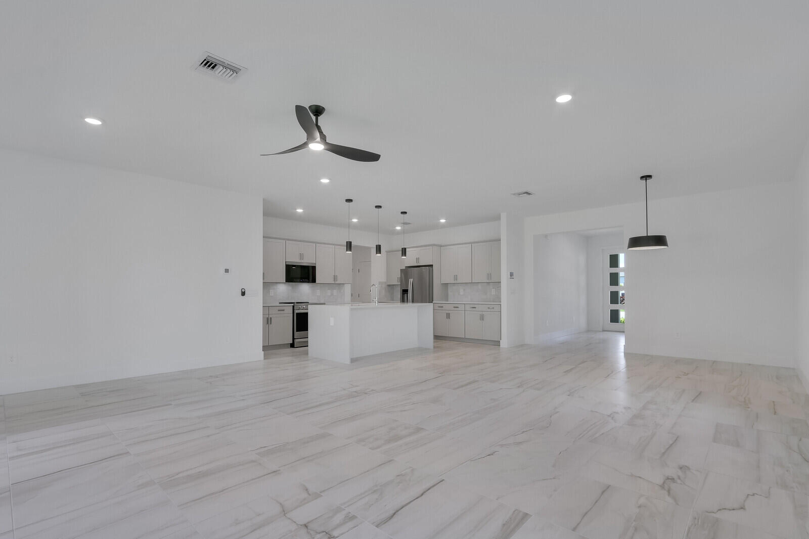 7141 Southeast Park Trace Stuart, FL 34997 - Photo 11 of 46 .