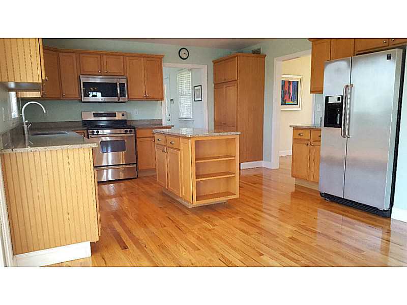 8 Prospect Farm Road Portsmouth, RI 02871 - Photo 7 of 24 Kitchen.