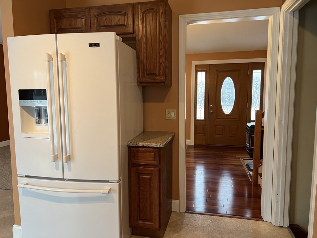86 Lapa Farm Road Chicopee, MA 01013 - Photo 11 of 32 Gallery Image 11