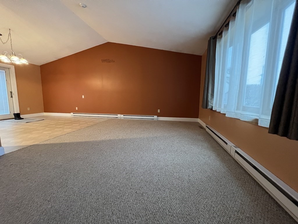 86 Lapa Farm Road Chicopee, MA 01013 - Photo 3 of 32 Gallery Image 3