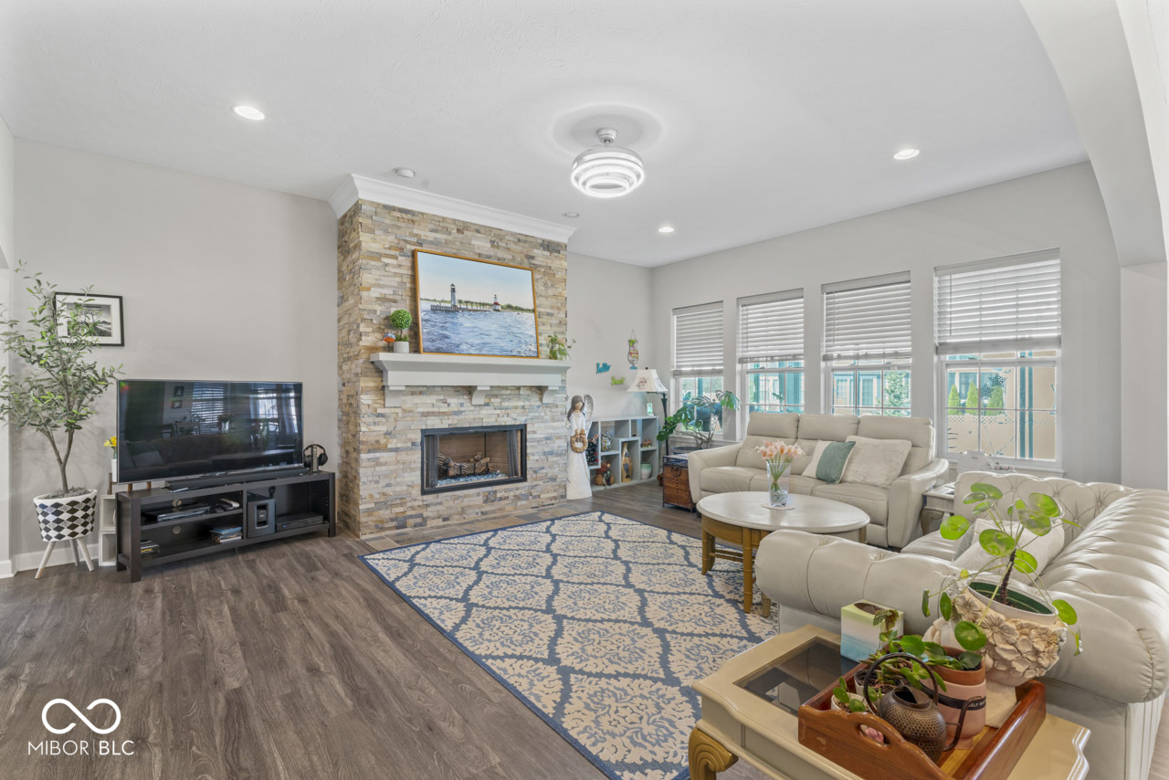 10780 Creekbed Circle Fishers, IN 46038 - Photo 14 of 54