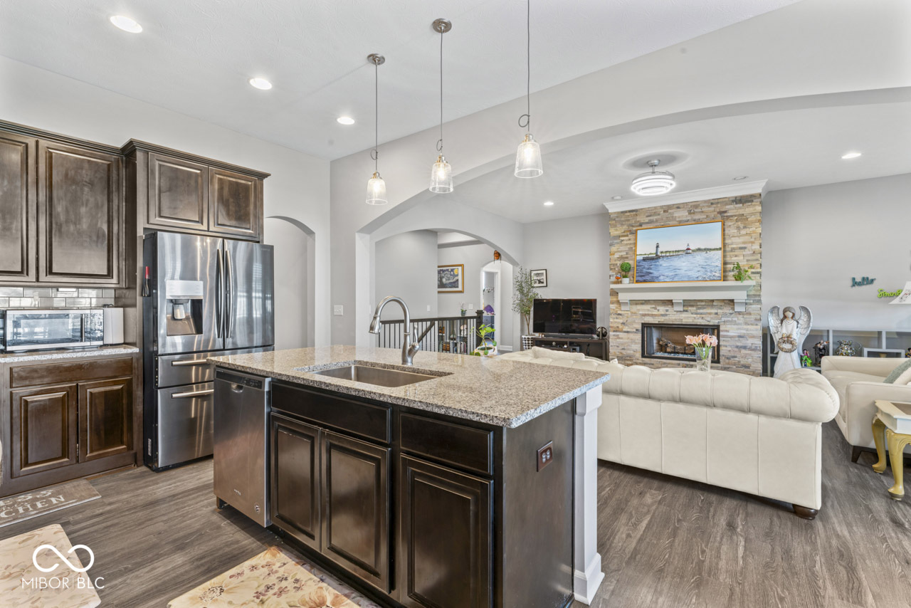 10780 Creekbed Circle Fishers, IN 46038 - Photo 20 of 54