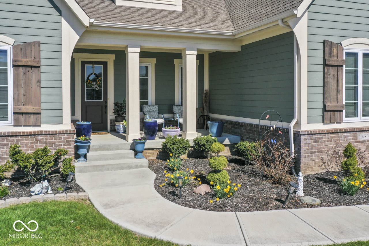 10780 Creekbed Circle Fishers, IN 46038 - Photo 6 of 54