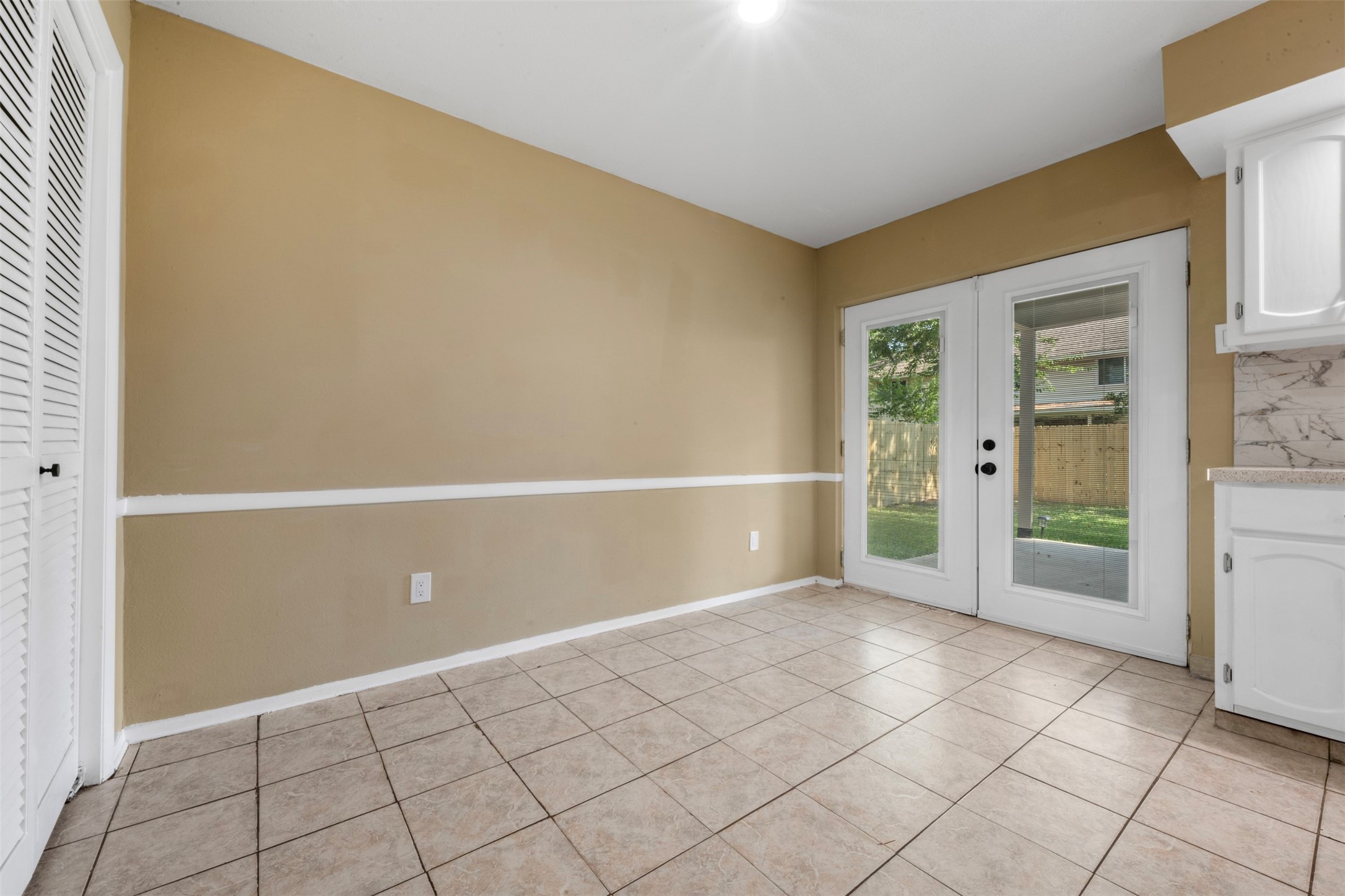 25306 Mill Pond Lane Spring, TX 77373 - Photo 17 of 37 a view of an empty room