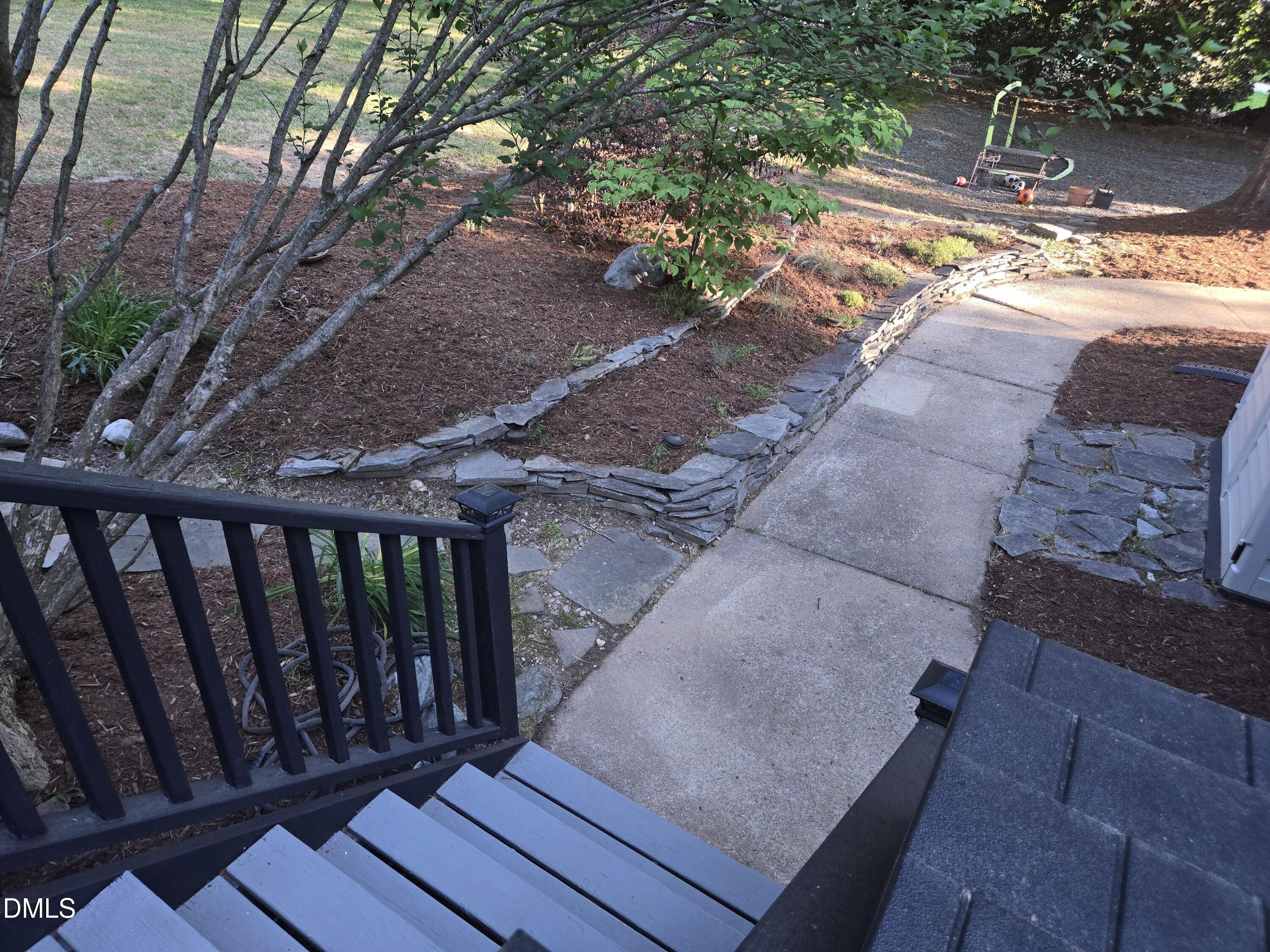 5516 Den Heider Way Raleigh, NC 27606 - Photo 13 of 53 13