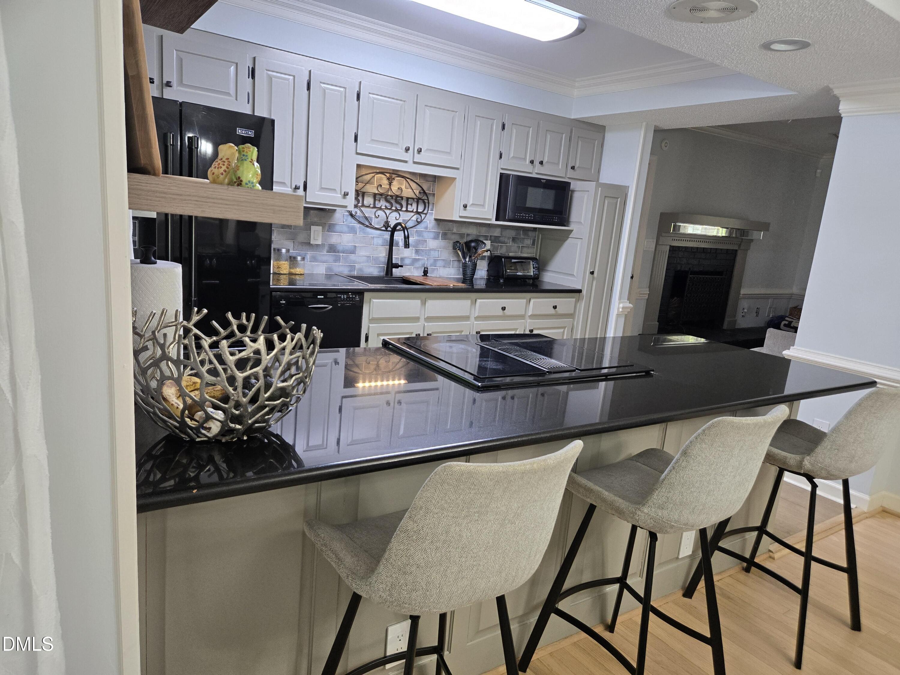 5516 Den Heider Way Raleigh, NC 27606 - Photo 31 of 53 31