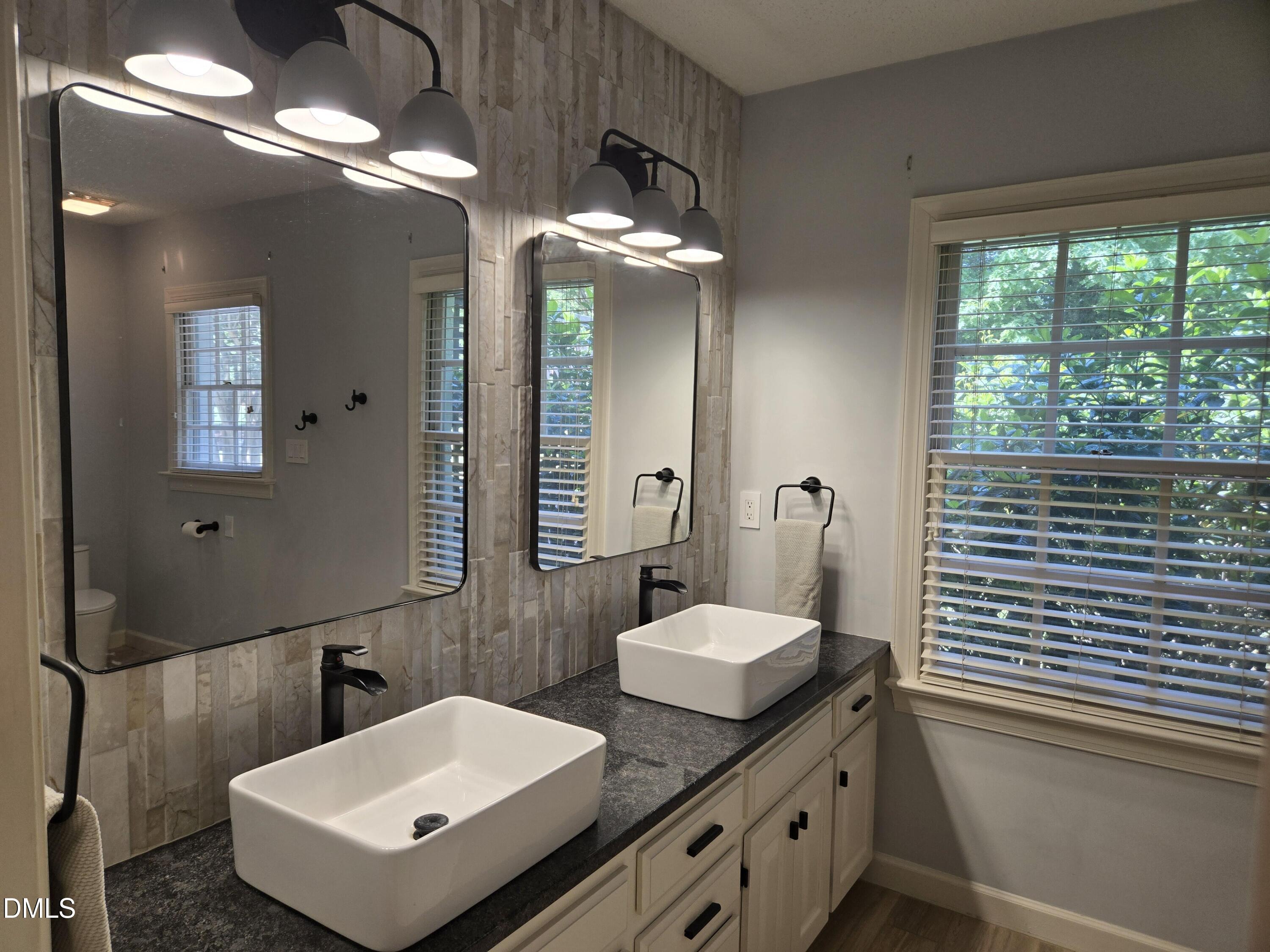 5516 Den Heider Way Raleigh, NC 27606 - Photo 43 of 53 43