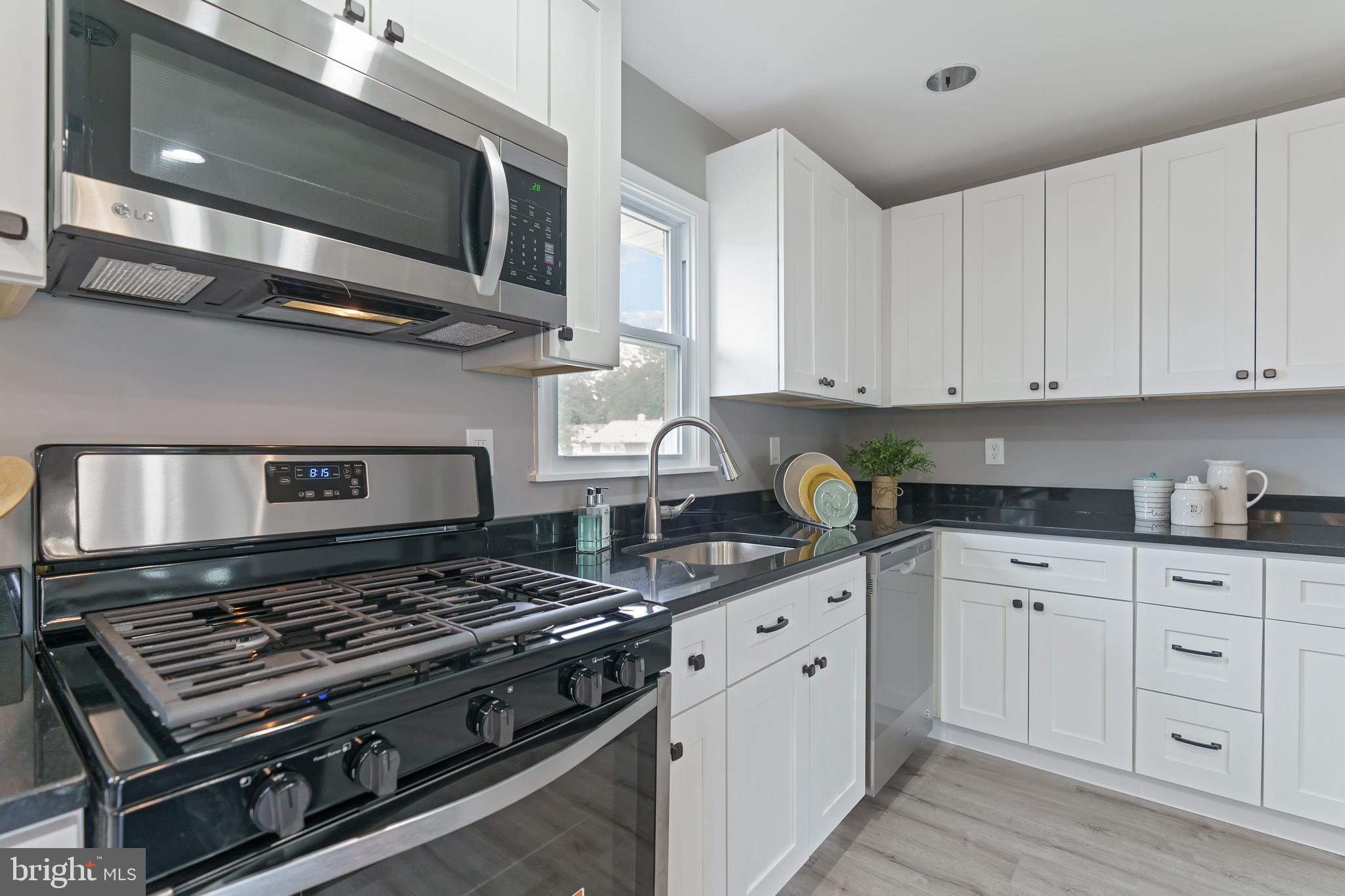 8405 Coco Road Baltimore, MD 21237 - Photo 13 of 50