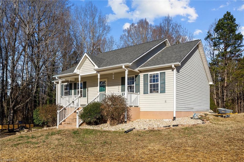 115 Pickett Road Lexington, NC 27295 - Photo 4 of 41 Gallery Image 4