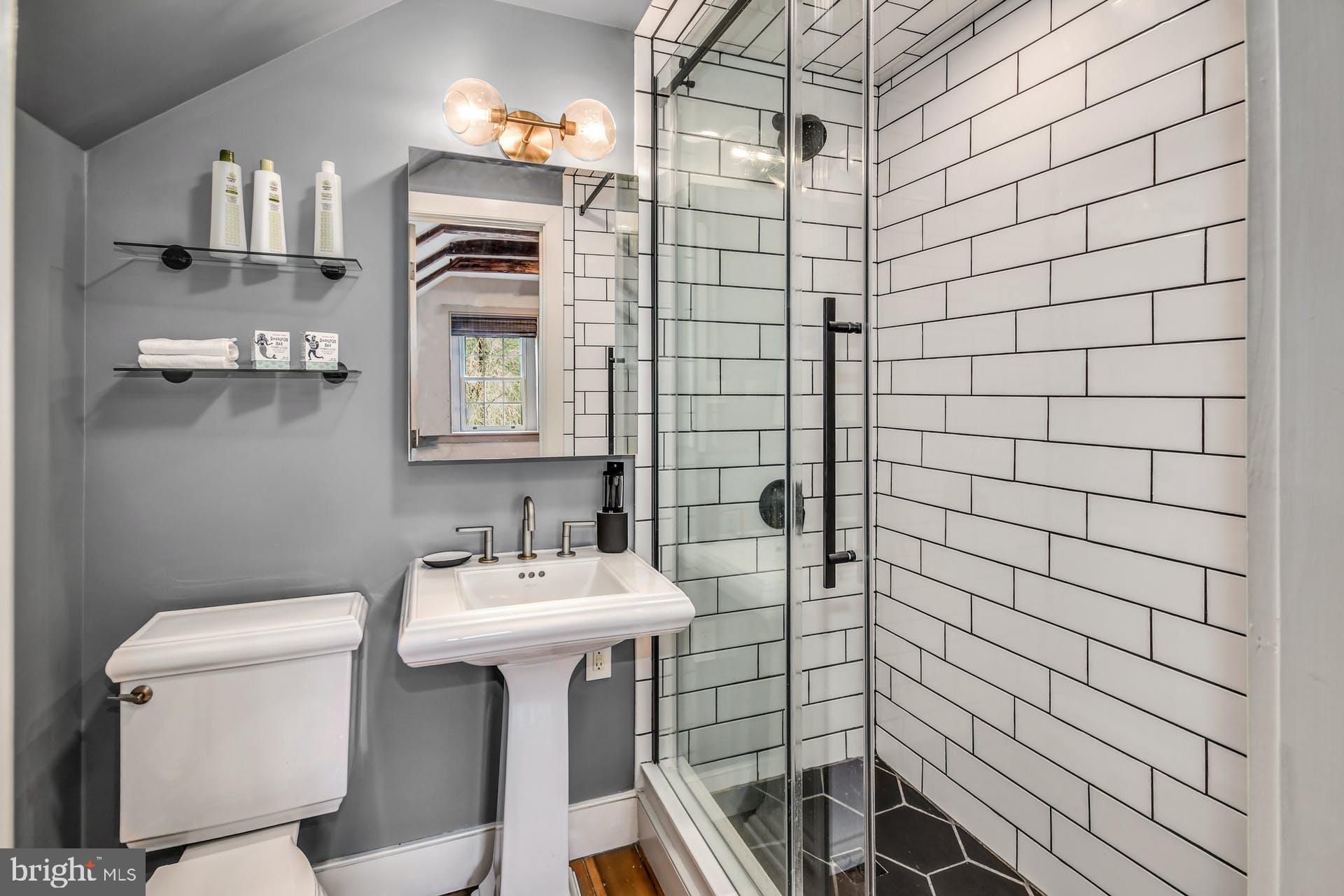 2807 Wassergass Road Hellertown, PA 18055 - Photo 18 of 29 Gallery Image 18