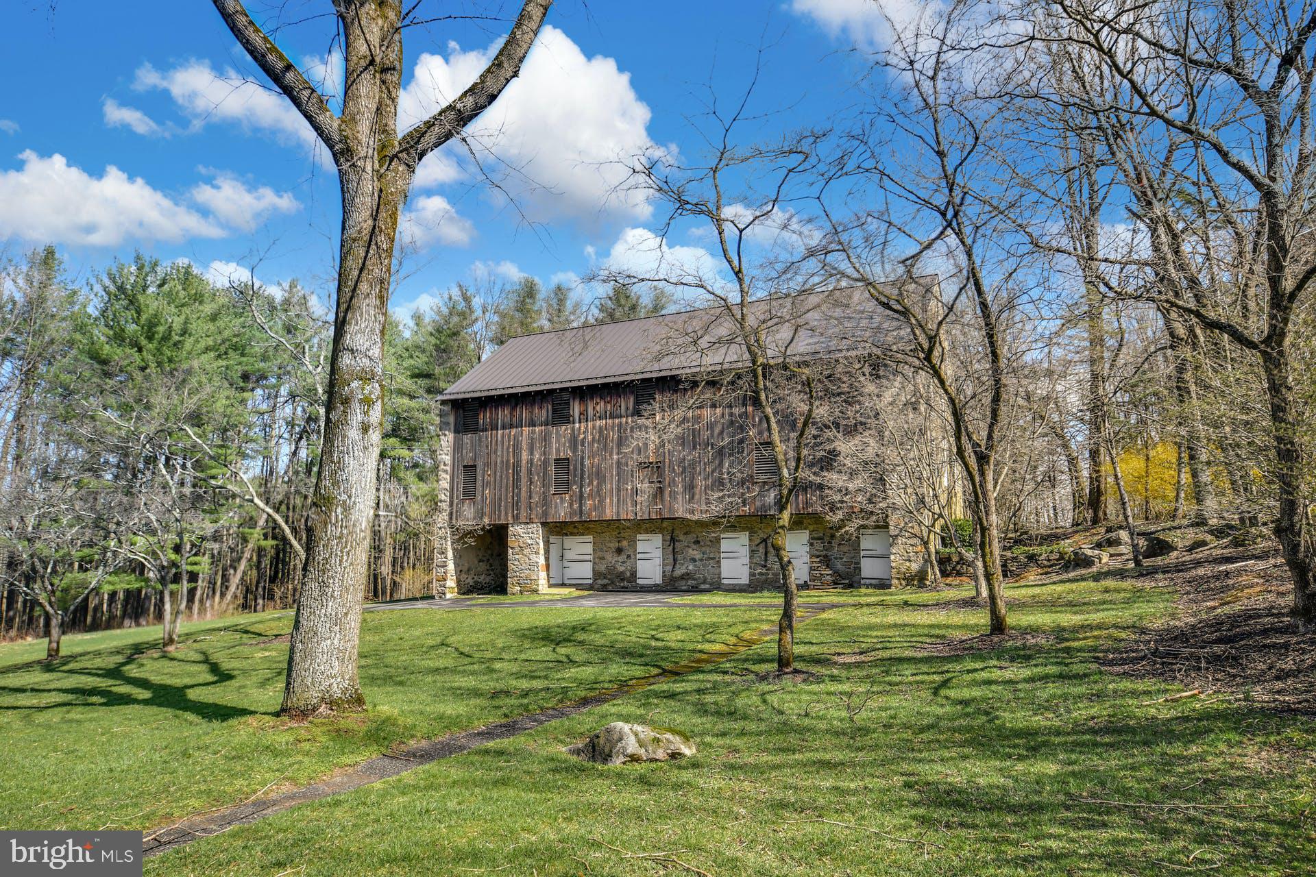 2807 Wassergass Road Hellertown, PA 18055 - Photo 26 of 29 Gallery Image 26