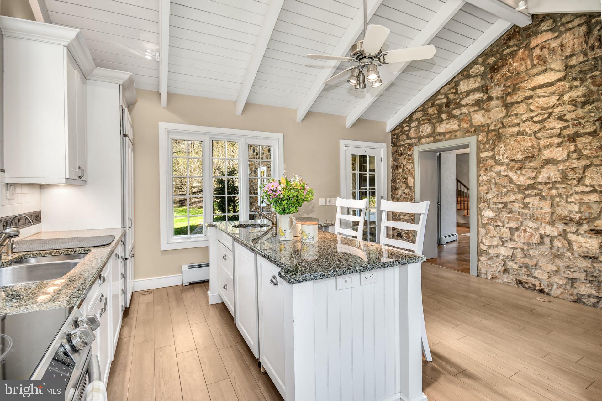 2807 Wassergass Road Hellertown, PA 18055 - Photo 9 of 29 Gallery Image 9